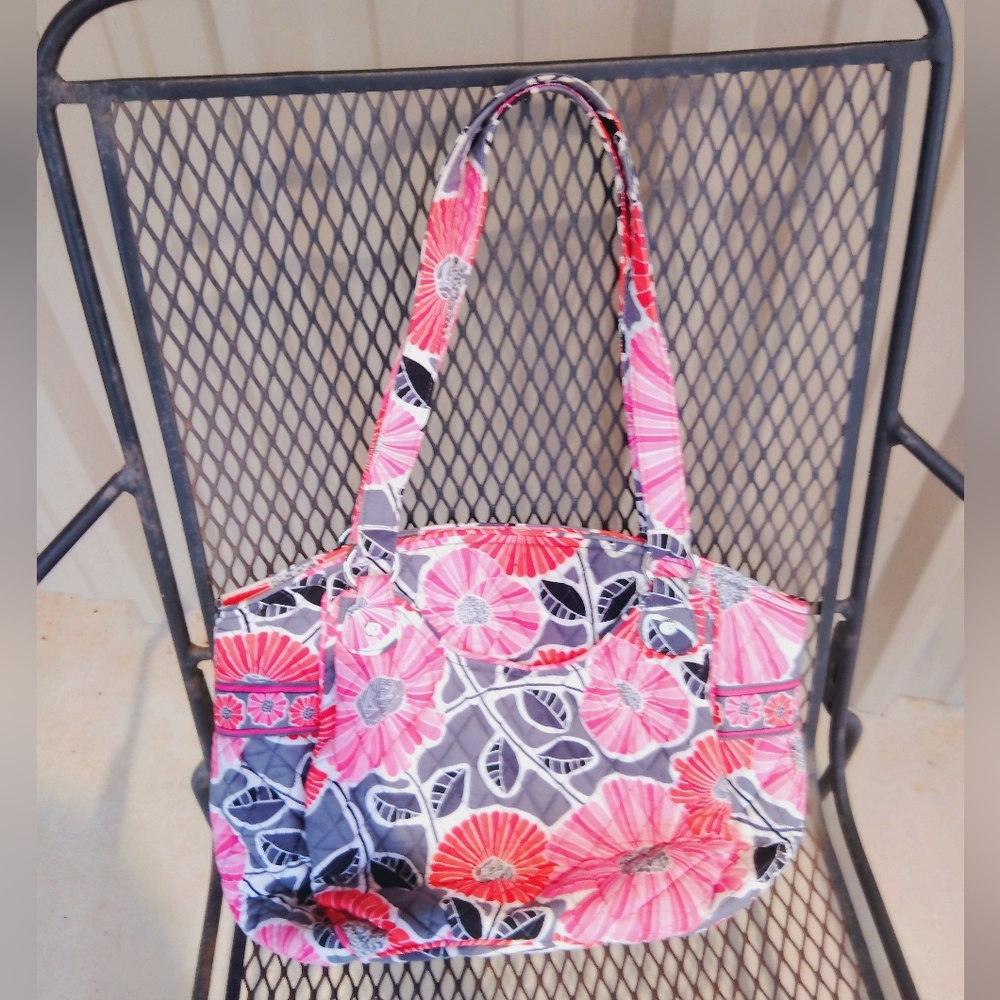 Vera Bradly Glenna Cherry Blossom Quilted Shoulder Bag Purse Tote